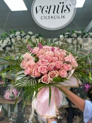 61li İthal Pembe Gül Buketi